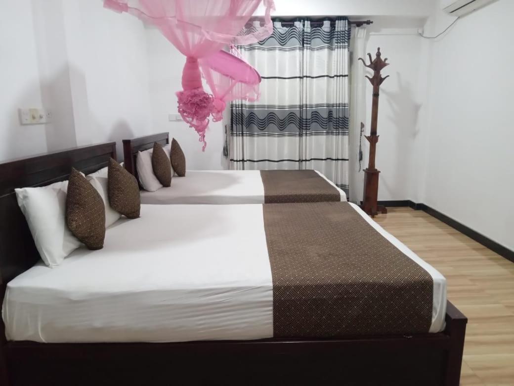 Holiday Villa Trincomalee Buitenkant foto