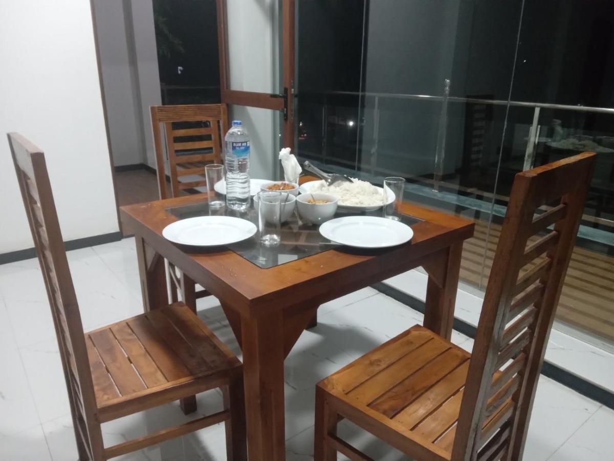 Holiday Villa Trincomalee Buitenkant foto