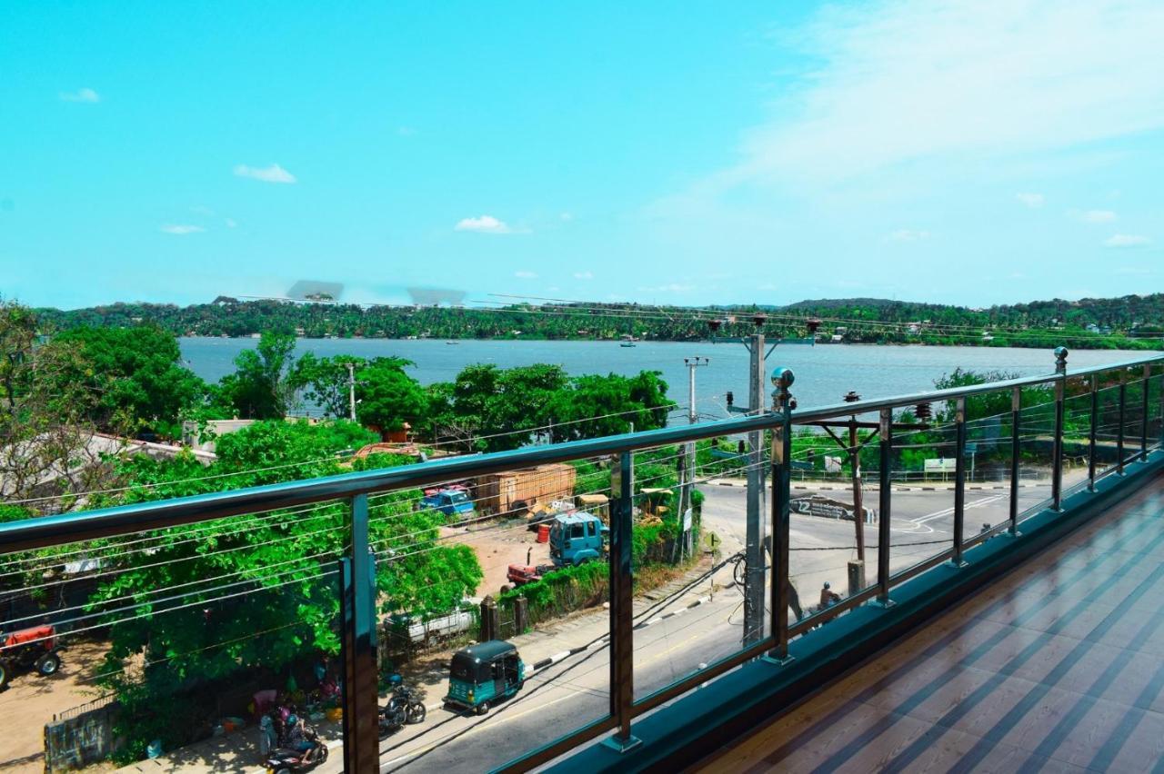 Holiday Villa Trincomalee Buitenkant foto