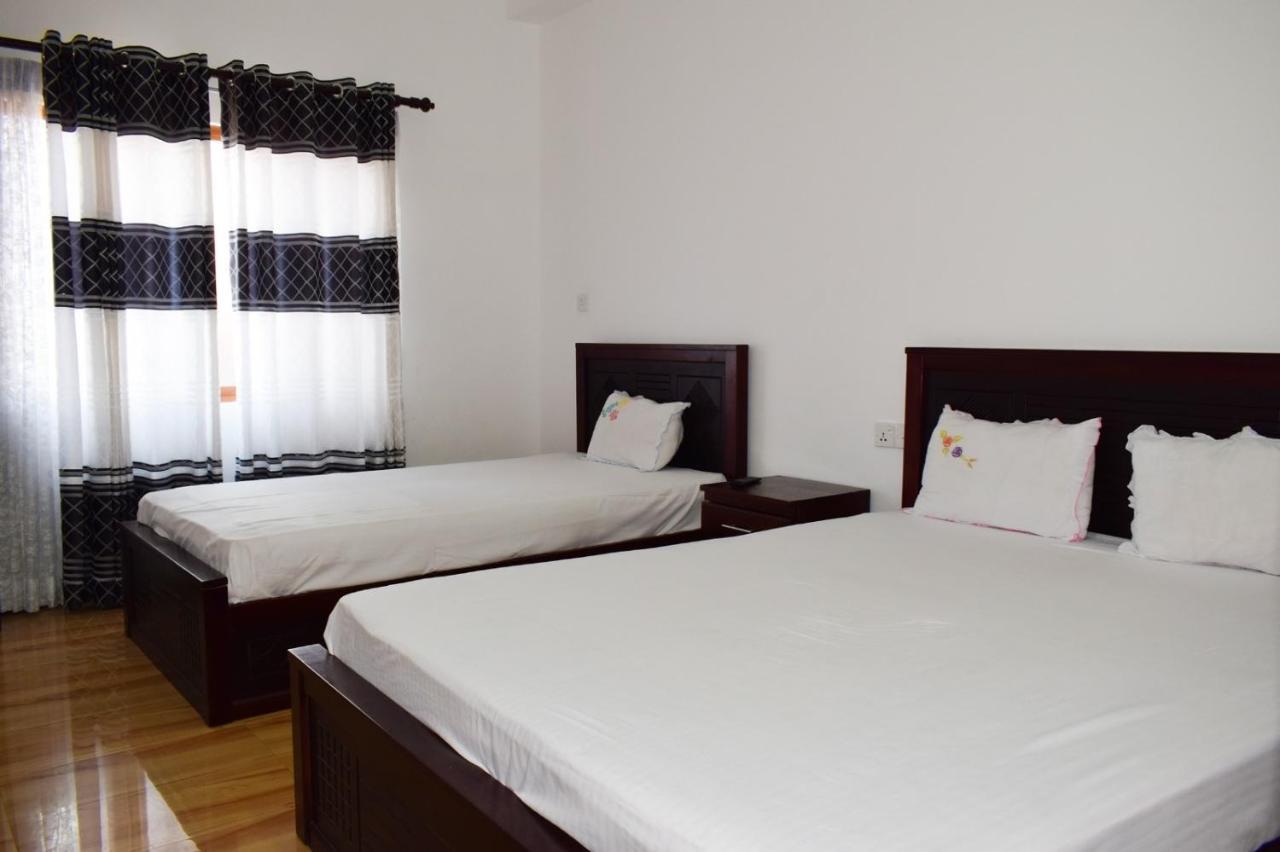 Holiday Villa Trincomalee Buitenkant foto