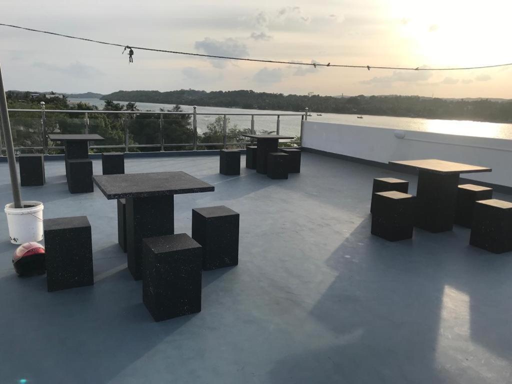 Holiday Villa Trincomalee Buitenkant foto