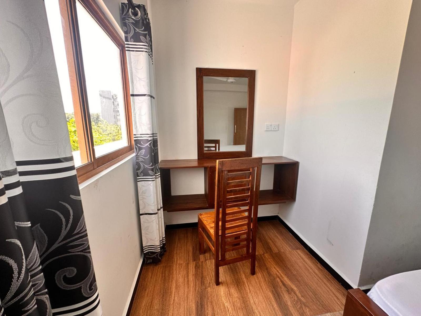 Holiday Villa Trincomalee Buitenkant foto