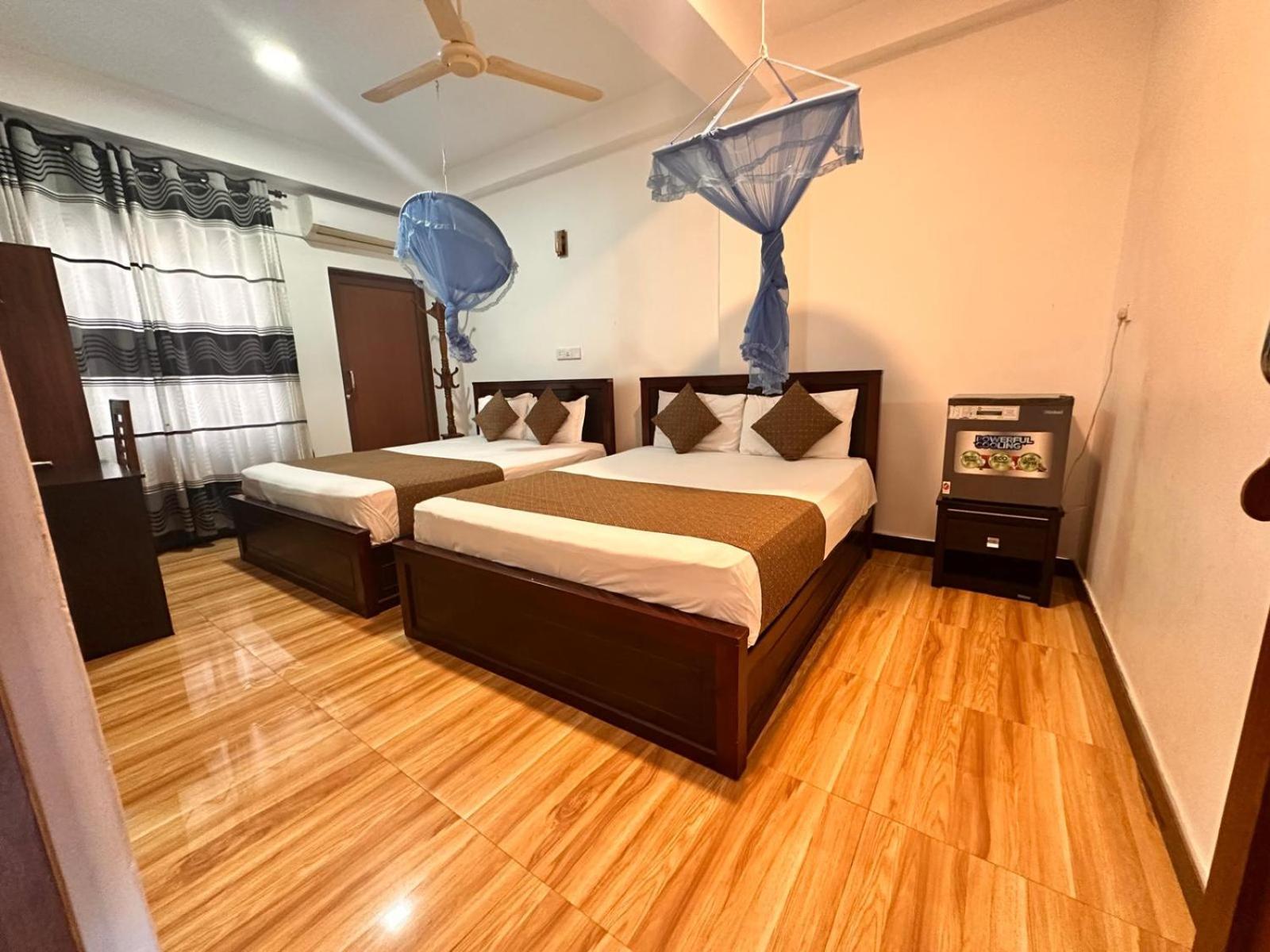 Holiday Villa Trincomalee Buitenkant foto