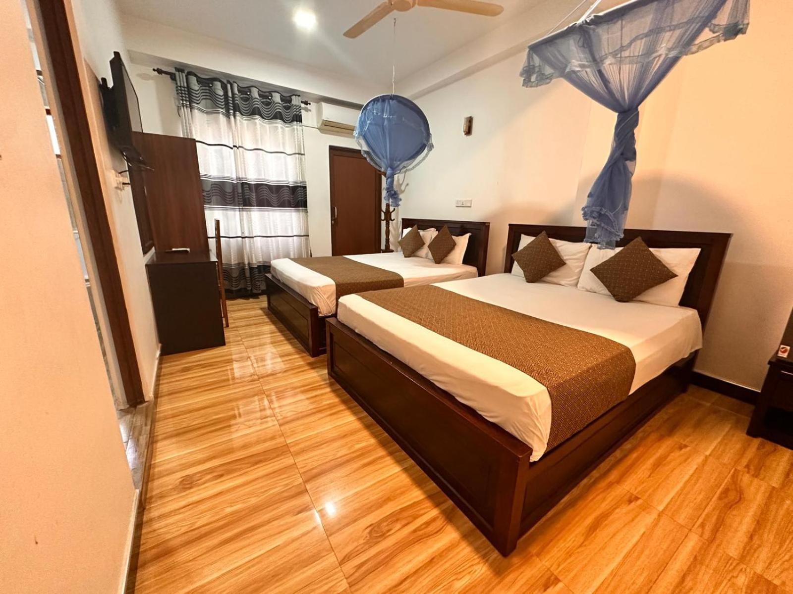 Holiday Villa Trincomalee Buitenkant foto